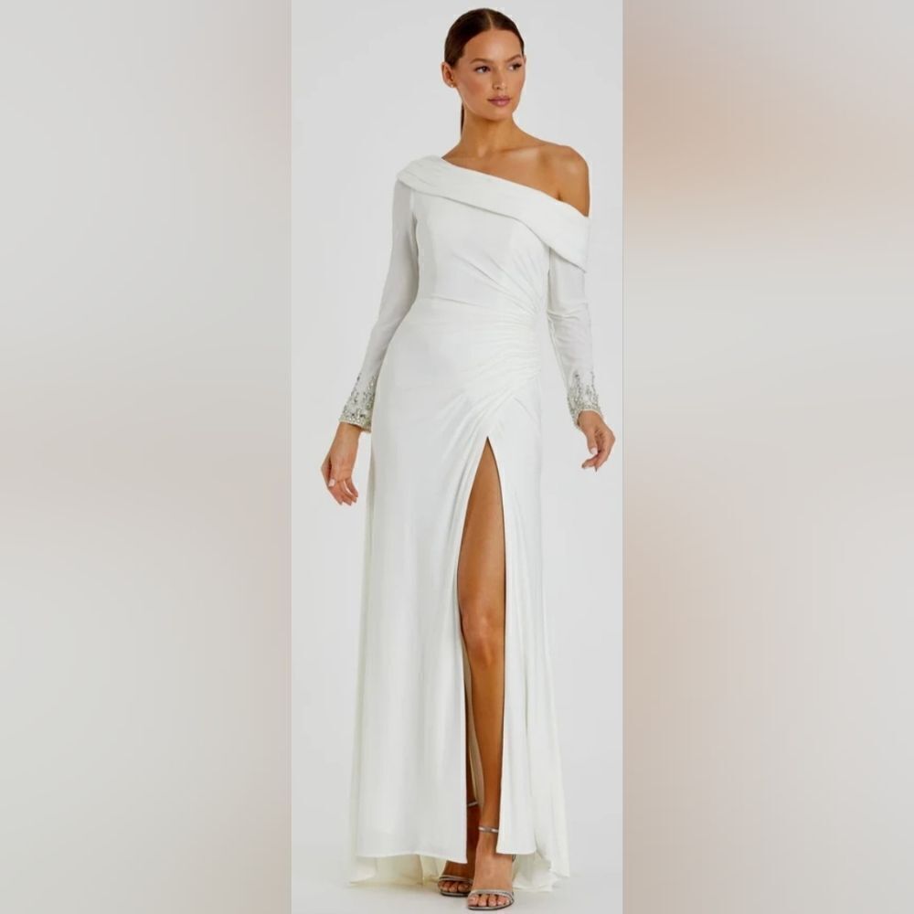 Mac Duggal 12231 Beaded Cuff Drop Shoulder Faux Wrap Gown NWOT sz 8 White